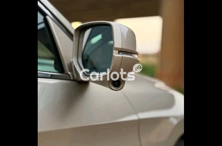 FOREIGN USED 2016 HONDA ACCORD EX-L - 4/7