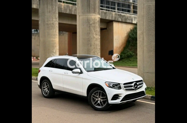 FOREIGN USED MERCEDES BENZ GLC 300 - 3/7