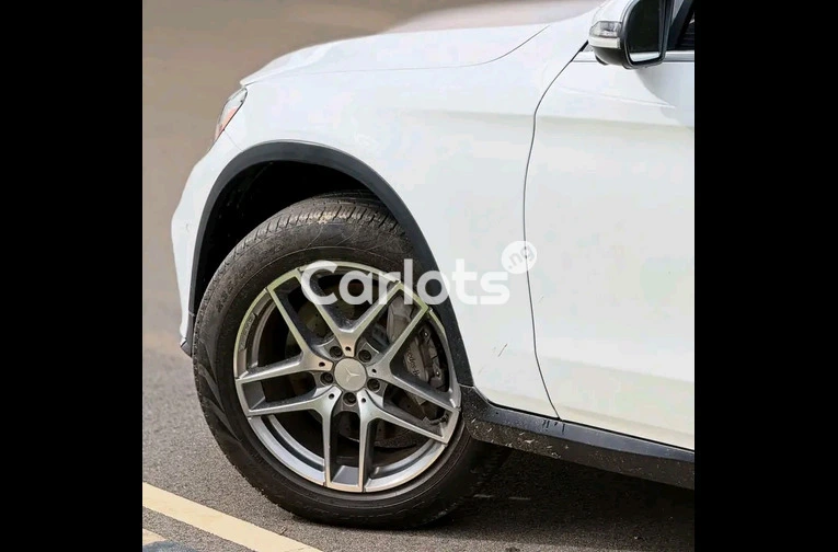 FOREIGN USED MERCEDES BENZ GLC 300 - 4/7