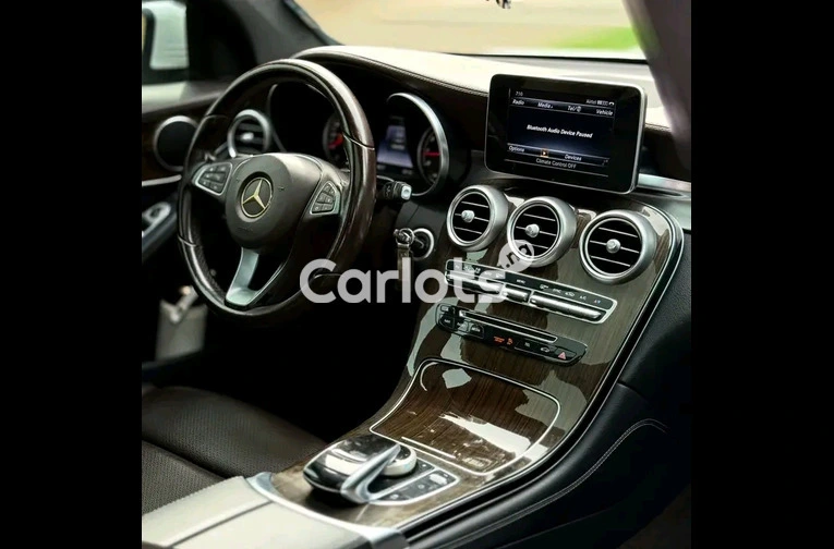 FOREIGN USED MERCEDES BENZ GLC 300 - 7/7