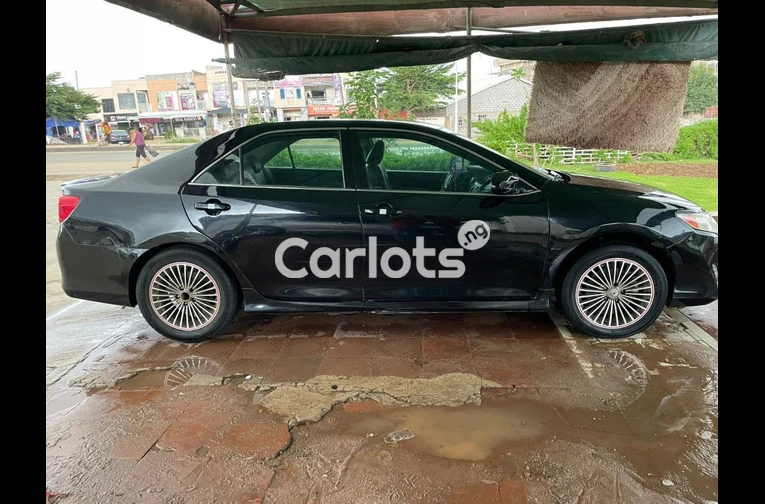 Clean Nigeria used Toyota Camry 2013 LE for sale in Abuja, FCT - photo 7 of 7
