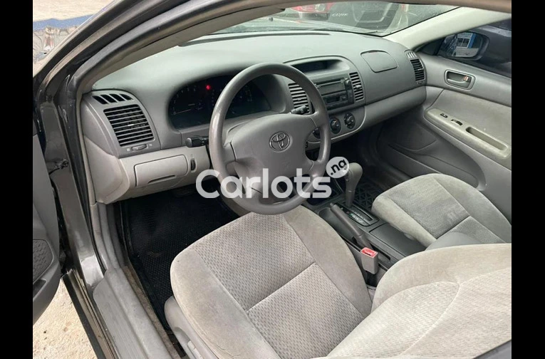 Toyota Camry 2004 LE for Sale - 3/5
