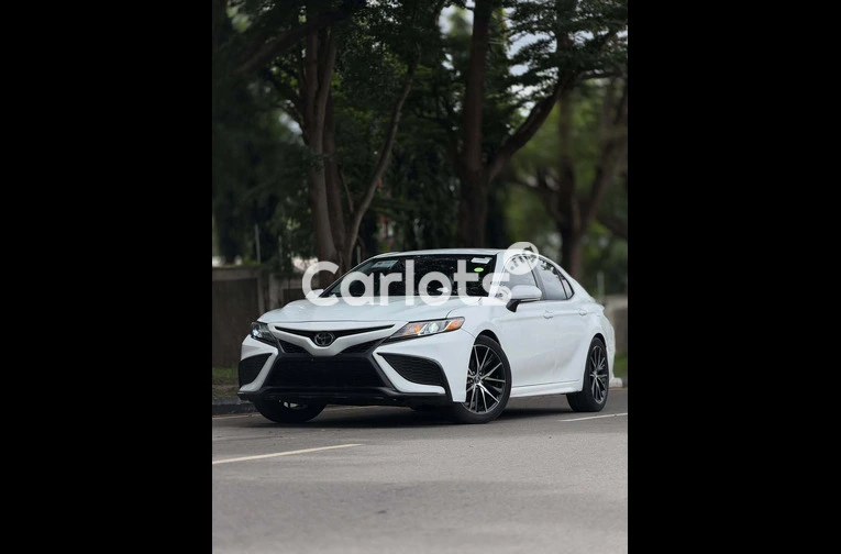 Foreign Used Toyota Camry 2021 for sale in Asokoro