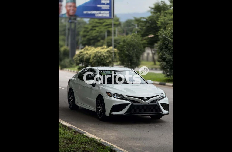 Foreign Used Toyota Camry 2021 for sale in Asokoro, FCT - photo 3 of 7