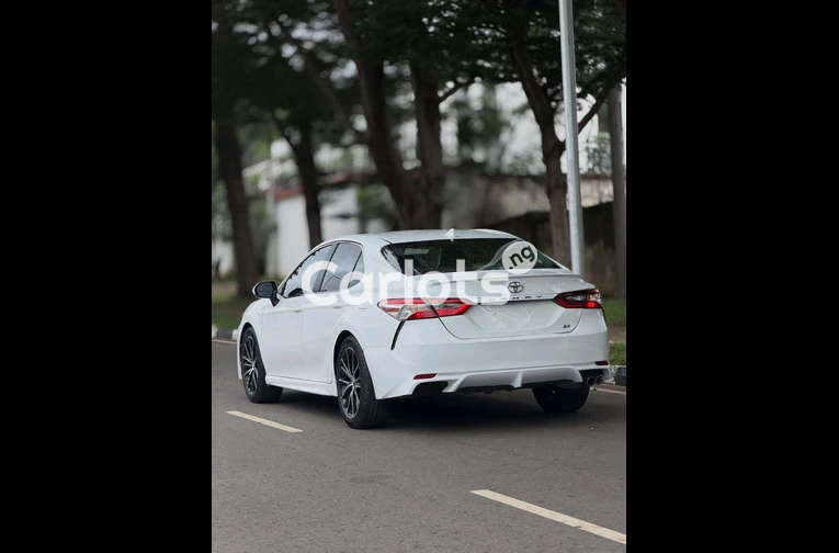 Foreign Used Toyota Camry 2021 for sale in Asokoro, FCT - thumbnail 7