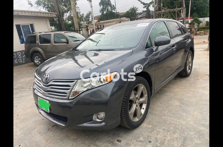 Pure First Body 2010 Toyota VENZA AWD V6 for sale in Surulere, Lagos - photo 5 of 7