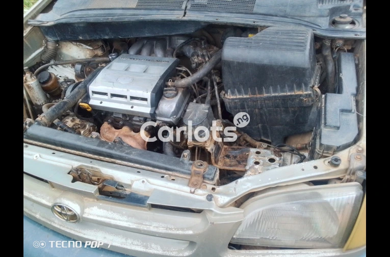 Toyota Sienna 1999 - 4