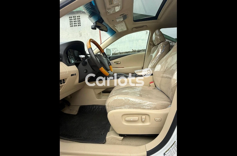 Foreign used Lexus Rx350 2010 for sale in Amuwo Odofin, Lagos - photo 2 of 5
