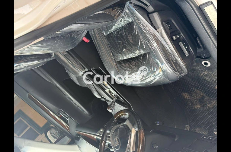 2016 Lexus ES350 for sale in Benin City, Edo - thumbnail 2
