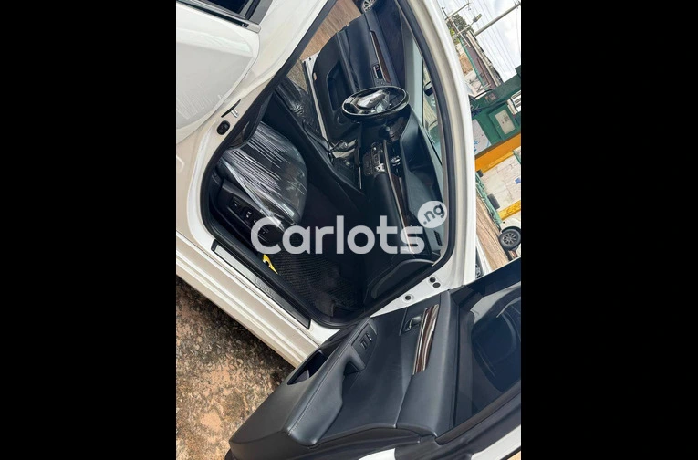 2016 Lexus ES350 for sale in Benin City, Edo - thumbnail 4