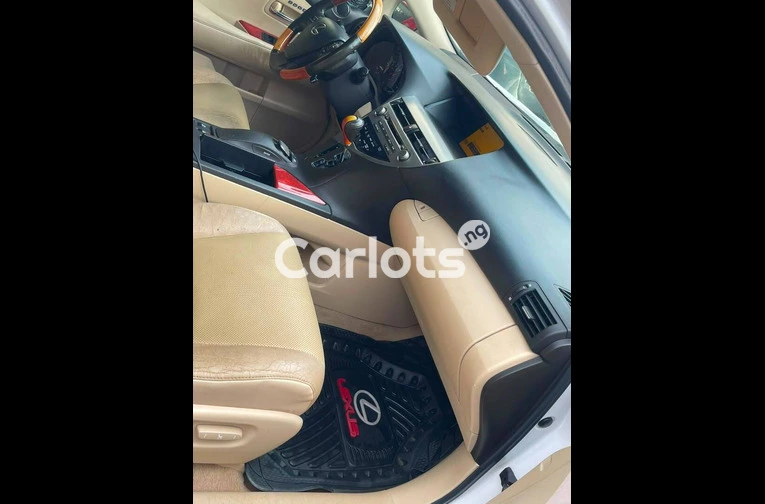 2010 upgraded RX350 for sale in Benin City, Edo - photo 3 of 5