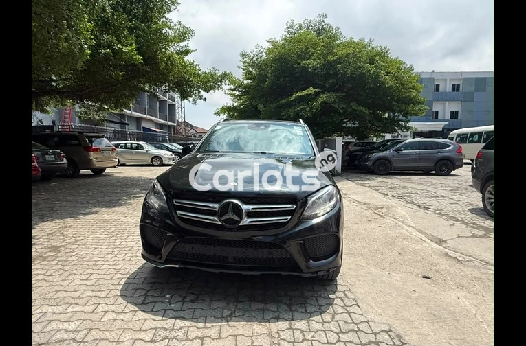 Neatly Used 2016 Mercedes Benz GLE350 4Matic Full Option for sale in Lekki