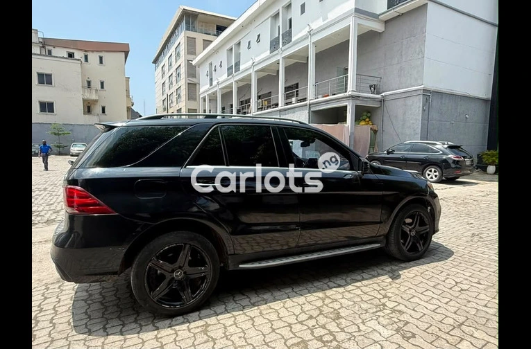 Neatly Used 2016 Mercedes Benz GLE350 4Matic Full Option for sale in Lekki, Lagos - photo 6 of 7