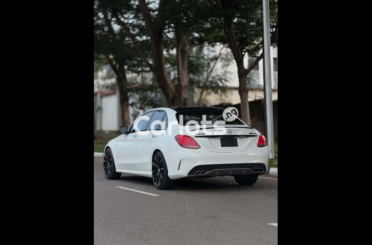 Clean 2016 Mercedes C450 AMG – Foreign Used | Abuja for sale in Asokoro, FCT - photo 7 of 7