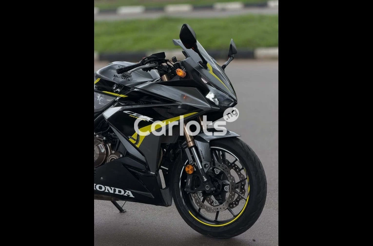 Foreign Used Honda CBR500R 2022 – Sporty & Powerful
