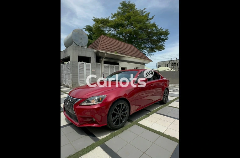Super clean Lexus is 250 - 3/7