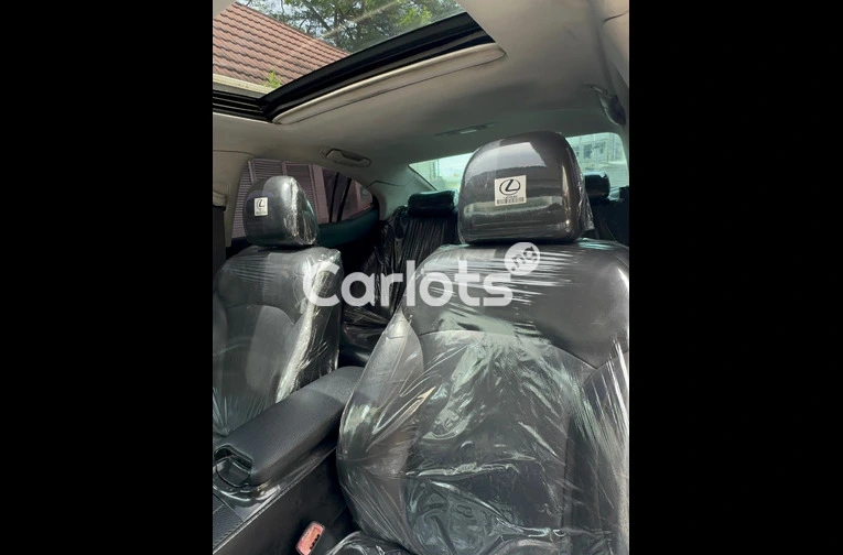 Super clean Lexus is 250 for sale in Apapa, Lagos - photo 7 of 7