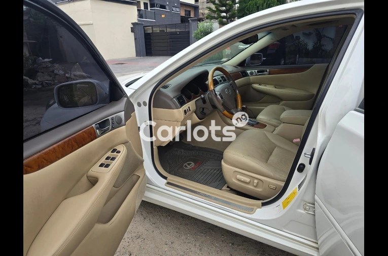 Premium 2005 Lexus ES330 - 4