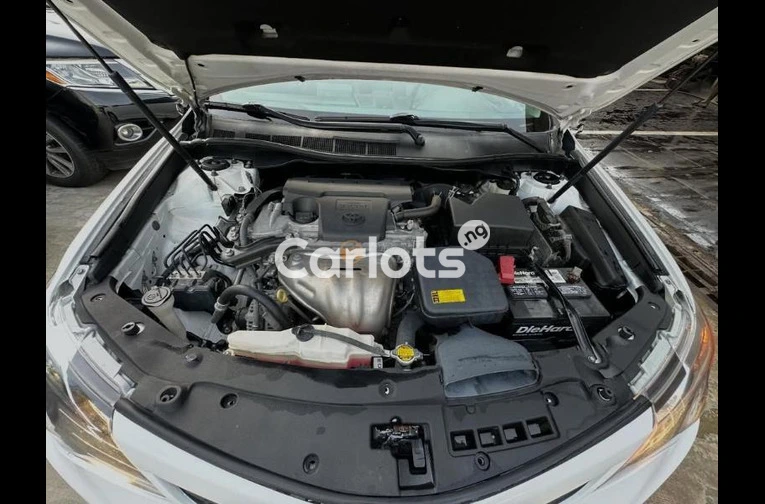 Super clean Toyota Camry xle for sale in Abuja, FCT - photo 6 of 7