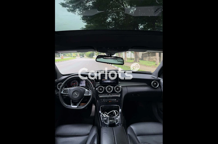 2016 Mercedes C300 Foreign Used – Luxury Sedan for Sale for sale in Asokoro, FCT - photo 5 of 7