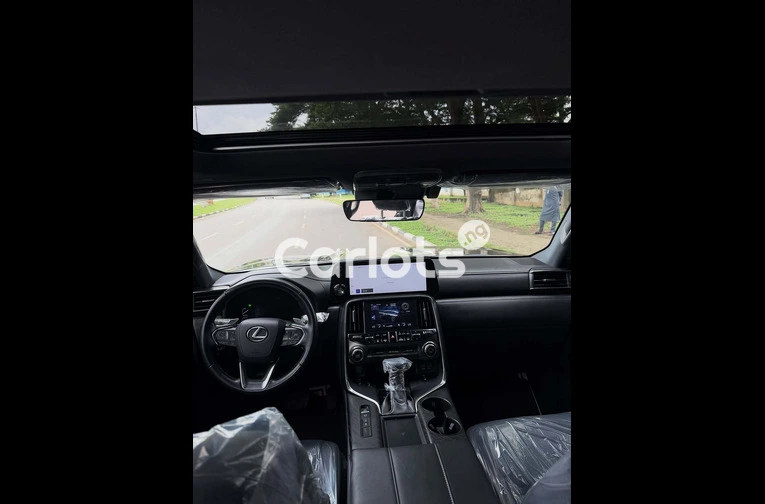 2023 Lexus LX600 – Luxury, Power &amp; Comfort for sale in Asokoro, FCT - photo 5 of 7