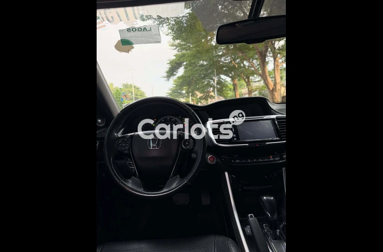 Honda Accord EXL 2017 Foreign Used – Ready to Drive for sale in Asokoro, FCT - photo 4 of 7