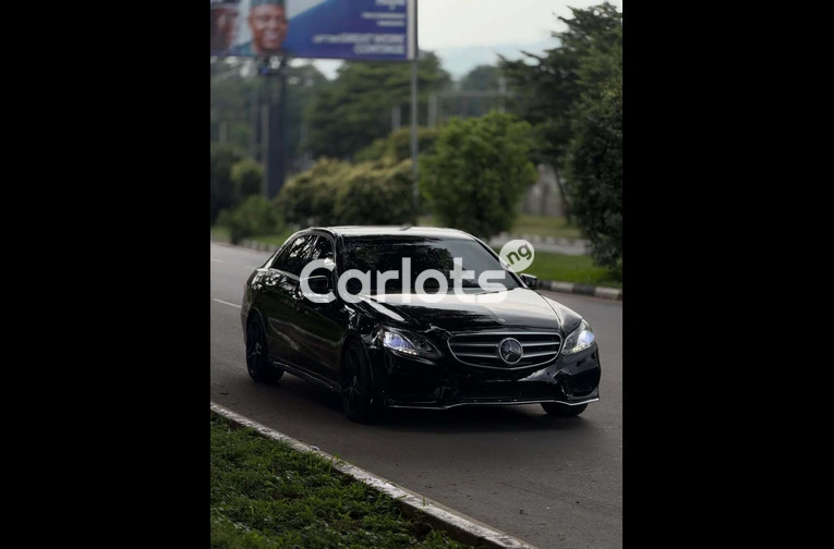 Mercedes E350 2013 Foreign Used – Ready to Drive for sale in Asokoro, FCT - photo 3 of 7