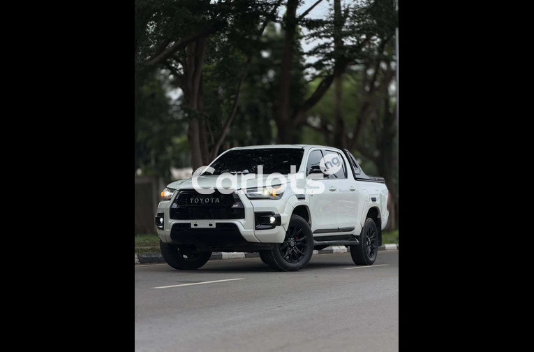 Toyota Hilux GR 2022 Foreign Used – Ready to Drive for sale in Asokoro, FCT - photo 1 of 7