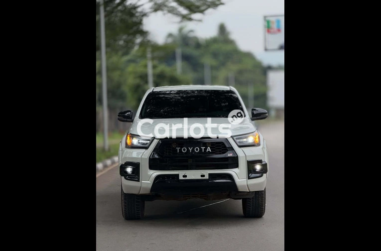 Toyota Hilux GR 2022 Foreign Used – Ready to Drive for sale in Asokoro, FCT - photo 2 of 7