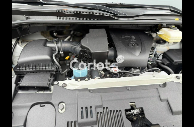 TOYOTA HIACE 2026 - 2