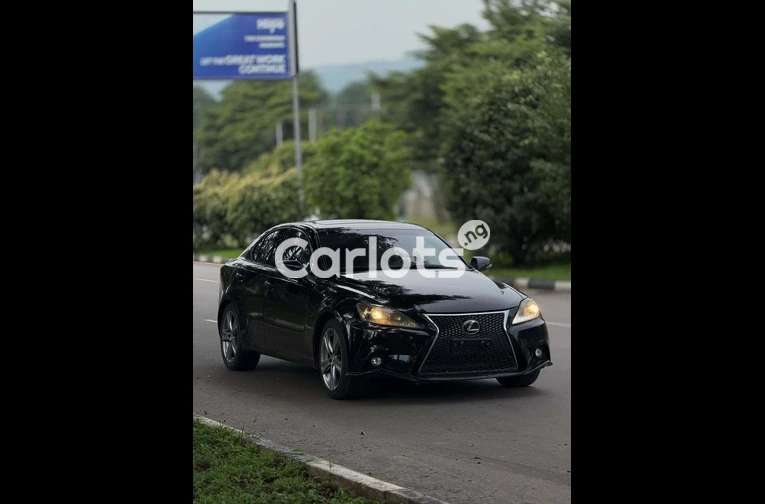 Lexus IS250 2013 – Clean &amp; Ready for Inspection for sale in Asokoro, FCT - thumbnail 3