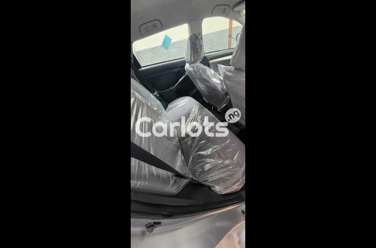 Nigerian Used TOYOTA MATRIX 2008 for sale in Nasarawa, Kano - thumbnail 5