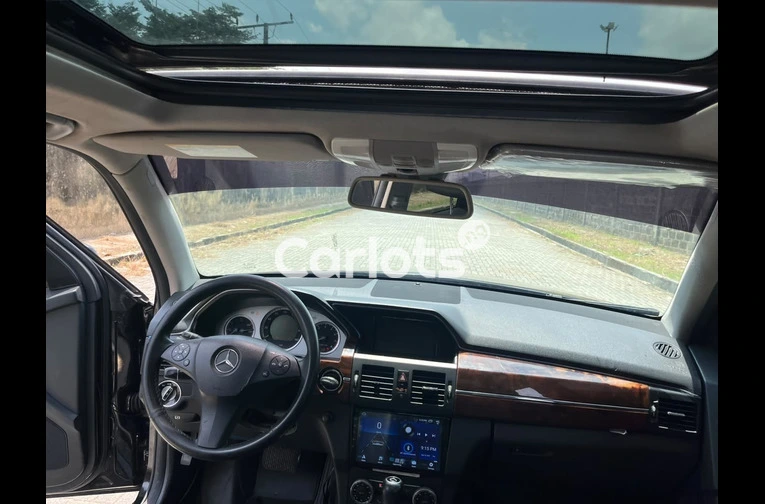 Clean Registered 2012 Mercedes Benz GLK350 4MATIC for sale in Ajah, Lagos - photo 2 of 7