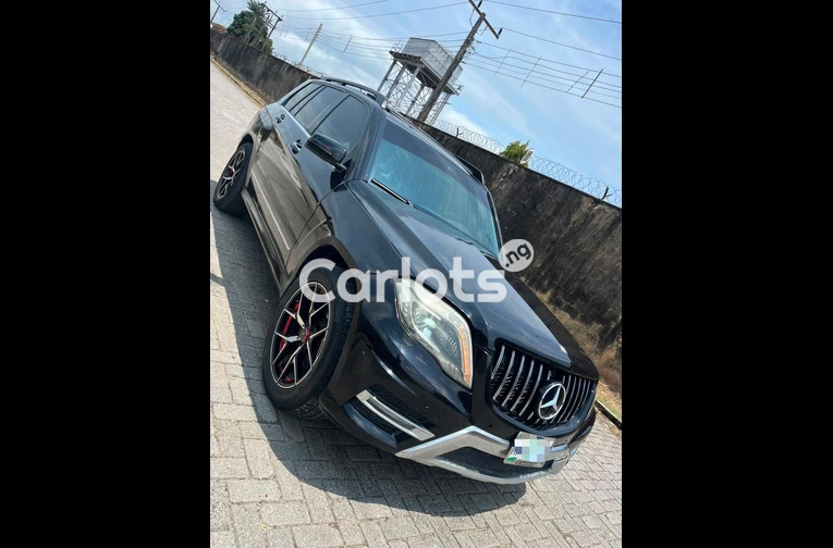 Clean Registered 2012 Mercedes Benz GLK350 4MATIC for sale in Ajah, Lagos - photo 5 of 7