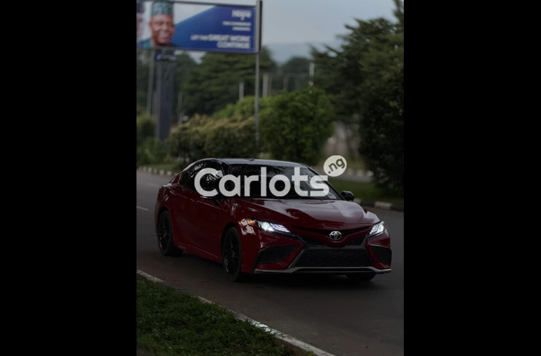 Foreign Used 2021 Toyota Camry XSE – Luxury & Performance for sale in Asokoro, FCT - photo 3 of 7
