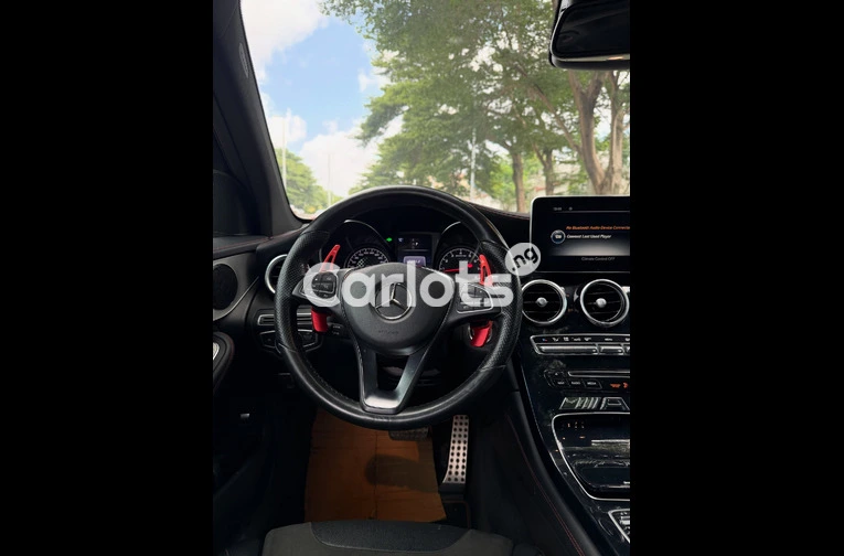 Foreign Used Clean 2017 MERCEDES-BENZ GLC43 AMG for sale in Asokoro, FCT - photo 4 of 7