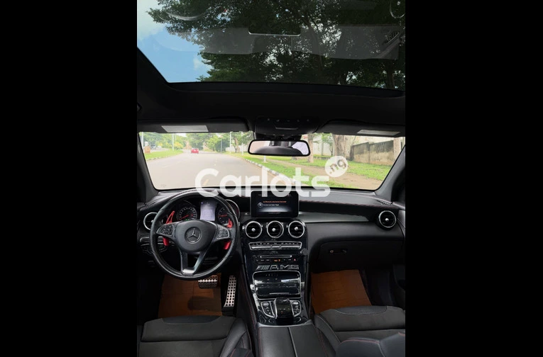 Foreign Used Clean 2017 MERCEDES-BENZ GLC43 AMG for sale in Asokoro, FCT - photo 5 of 7