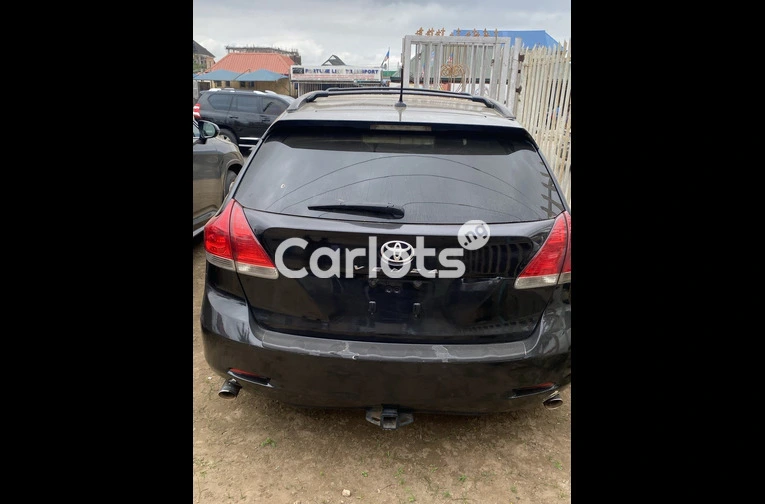 TOYOTA VENZA 2010 MODEL NIGERIAN USED