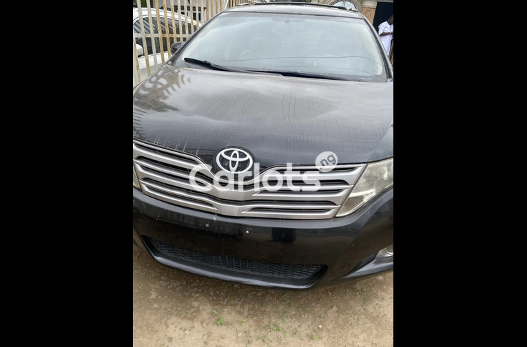 TOYOTA VENZA 2010 MODEL NIGERIAN USED for sale in Ipaja, Lagos - photo 3 of 7