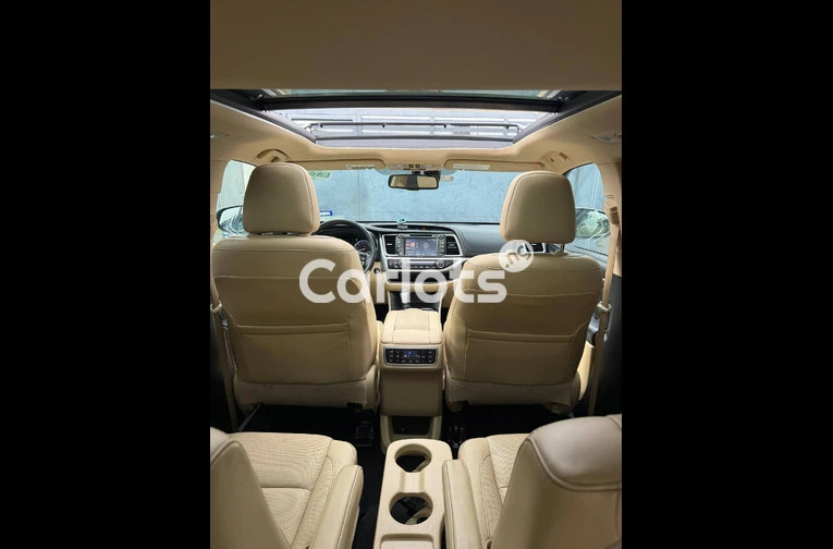 2015 HIGHLANDER LIMITED PLATINUM - 4