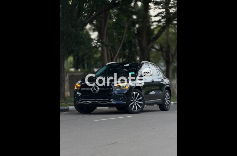 2021 Mercedes-Benz GLA250