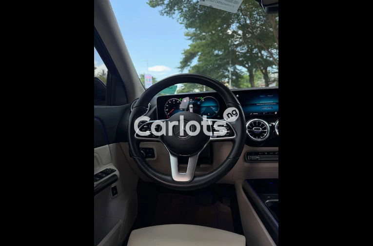 Foreign Used 2021 Mercedes-Benz GLA250 for sale in Asokoro, FCT - photo 4 of 7
