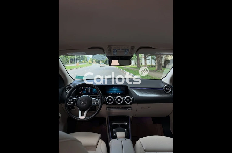 Foreign Used 2021 Mercedes-Benz GLA250 for sale in Asokoro, FCT - photo 5 of 7