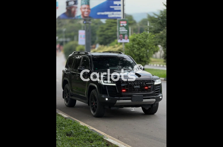 Foreign Used 2024 Toyota Land Cruiser Sport for sale in Asokoro, FCT - thumbnail 3