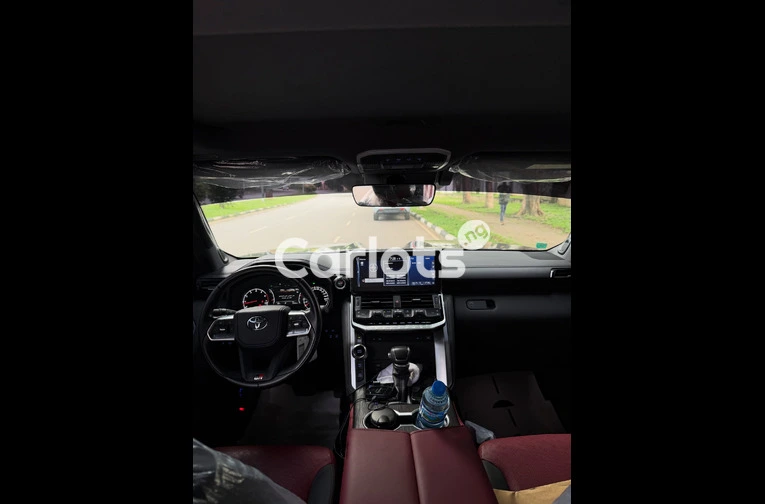 Foreign Used 2024 Toyota Land Cruiser Sport for sale in Asokoro, FCT - photo 5 of 7