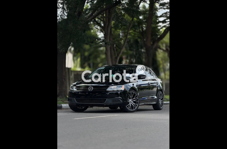 Foreign Used 2013 Volkswagen Jetta for sale in Asokoro, FCT - photo 1 of 7