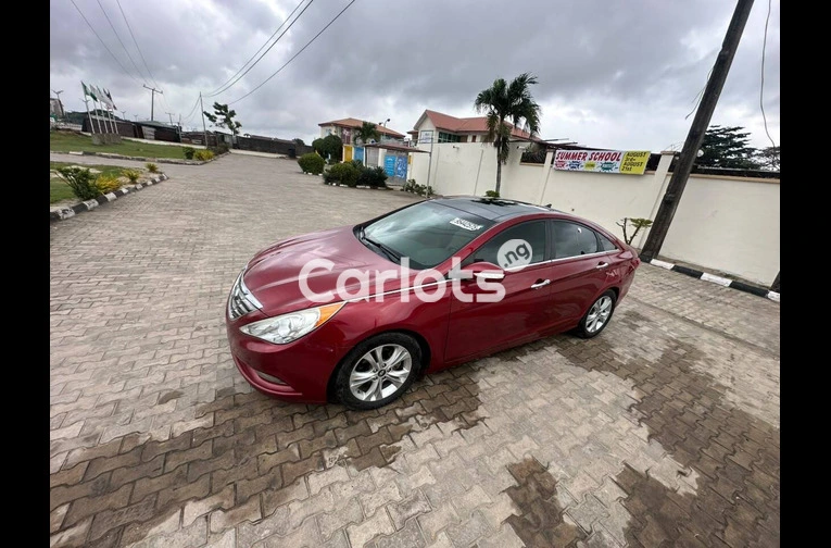 Foreign Used HYUNDAI SONATA RED LIMITED 2012 for sale in Ajah, Lagos - photo 4 of 7