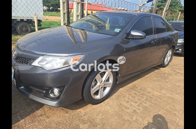 Briefly Used 2013 Toyota Camry(2023 Entry) for sale in Lagos, Lagos - thumbnail 5