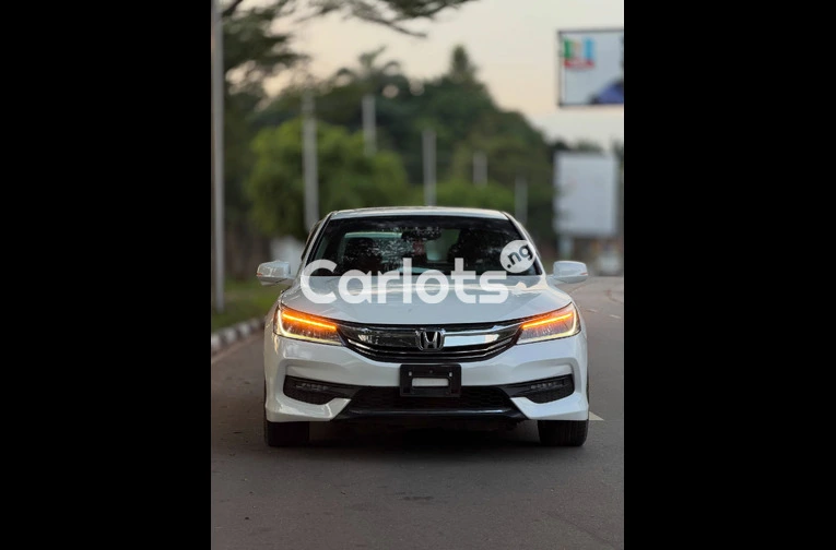 Foreign Used Clean 2014 Honda Accord Touring – Serious Buyers Only for sale in Asokoro, FCT - photo 2 of 7