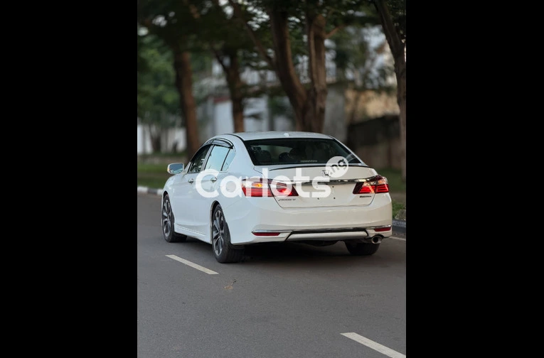 Foreign Used Clean 2014 Honda Accord Touring – Serious Buyers Only for sale in Asokoro, FCT - photo 7 of 7